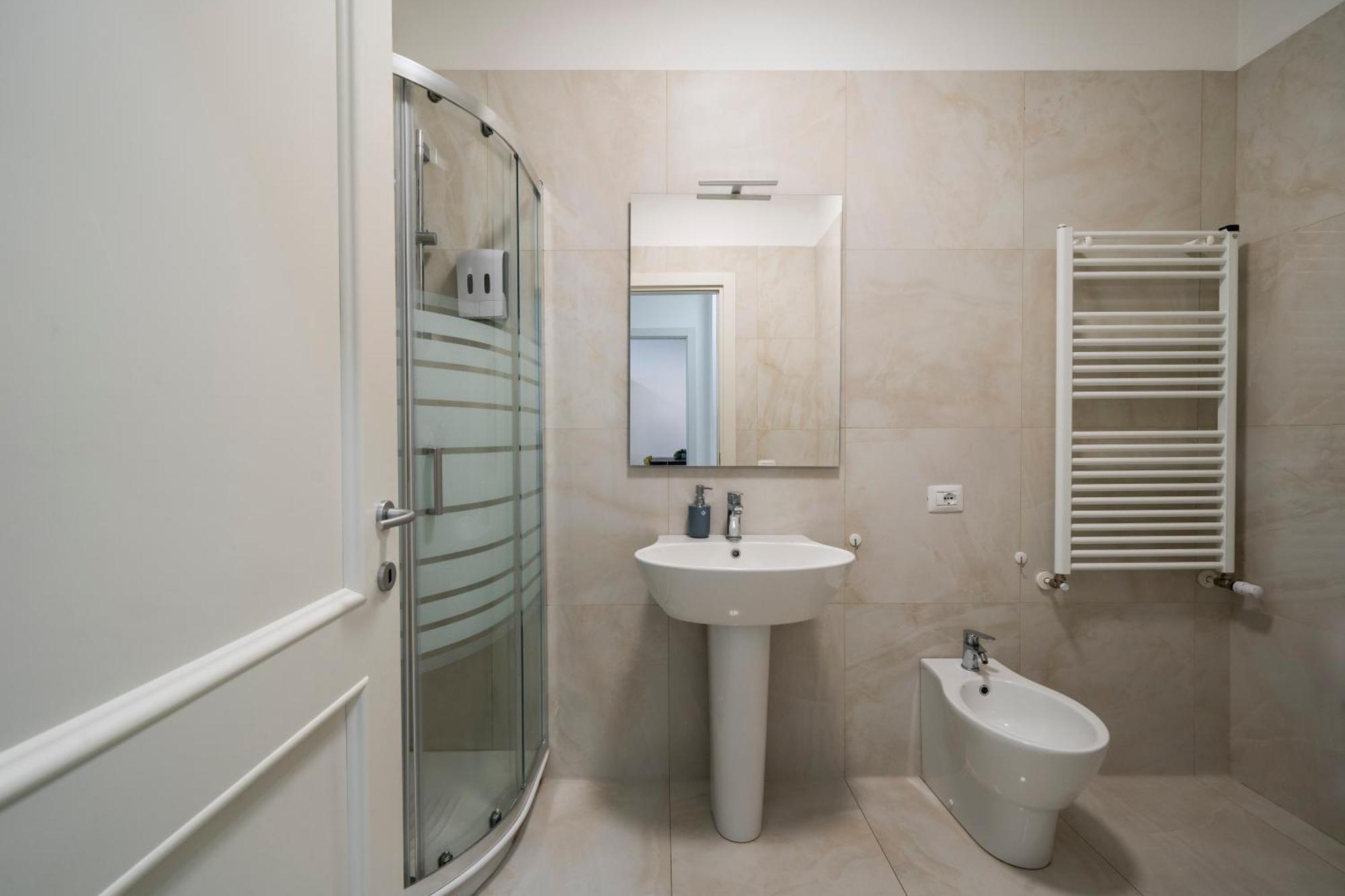 Apartment Suite Modern Tulipan Autentica Home Sharing Mailand